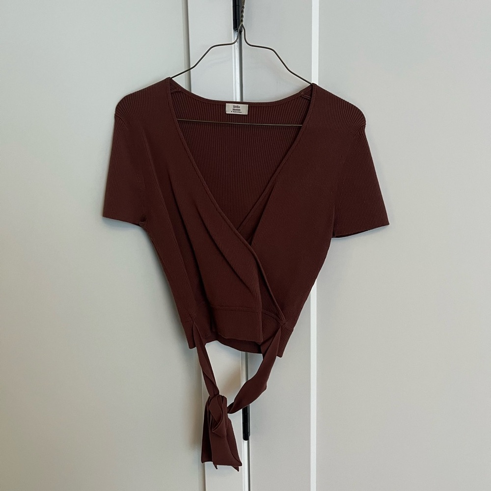 Little moon brown crop top